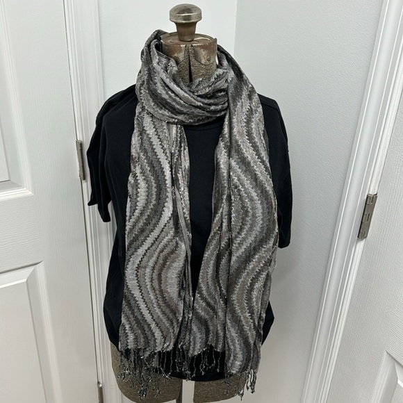 Womenโs Black/Gray/Silver Scarf with Fringes - Picture 5 of 6